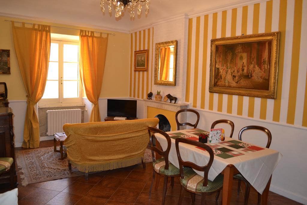 سارزانا Corte Palazzo Picedi Benettini المظهر الخارجي الصورة