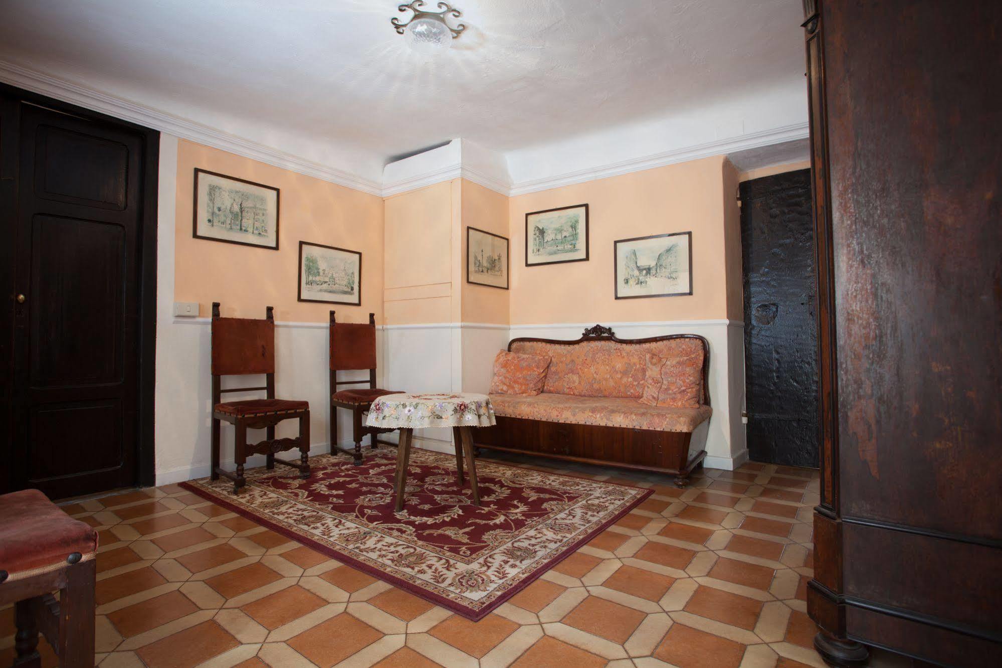 سارزانا Corte Palazzo Picedi Benettini المظهر الخارجي الصورة